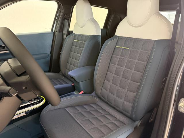 Fiat Grande Panda La Prima Cinema Schwarz