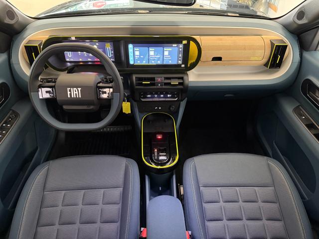 Fiat Grande Panda La Prima Cinema Schwarz