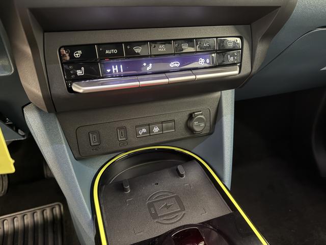 Fiat Grande Panda La Prima Cinema Schwarz