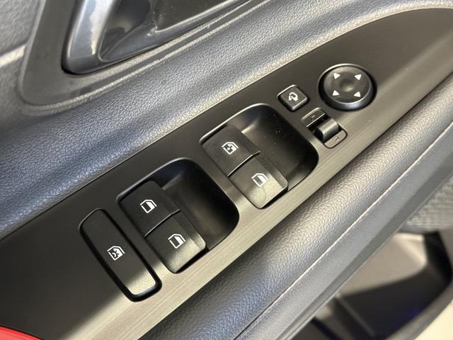 Hyundai i20 N Line Mangrove Green