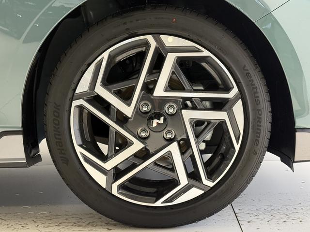 Hyundai i20 N Line Mangrove Green