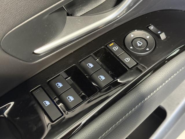 Hyundai Tucson GO Plus Shimmering Silver