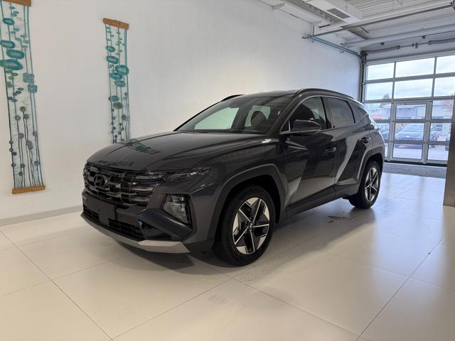 Hyundai TUCSON - GO+ 1.6 T-GDI 2WD DCT 110 kW (150 PS) 2-Zonen-Klimaautomatik, Sitzheizung, Lenkradheizung, Navigationssystem, DAB, Android Auto, Apple CarPlay, R&uuml;ckfahrkamera, Einparkhilfe vorne und hinten, 18 Zoll Leichtmetallfelgen, uvm.