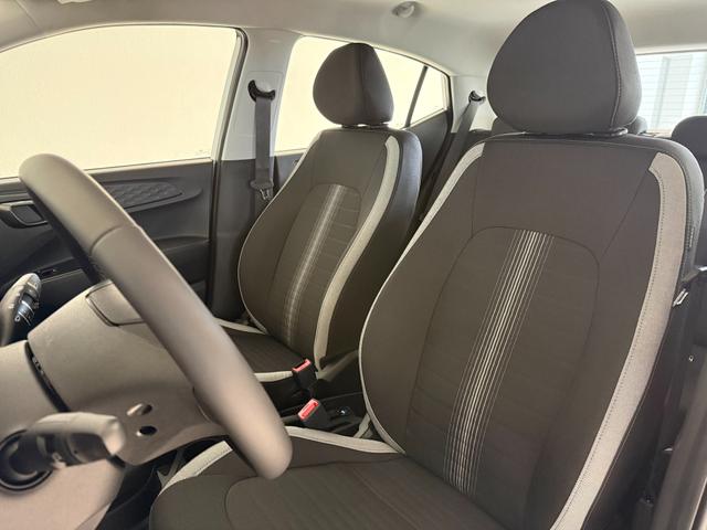 Hyundai i10 Go Atlas White