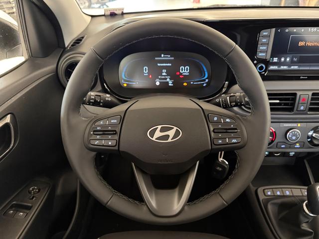 Hyundai i10 Go Atlas White