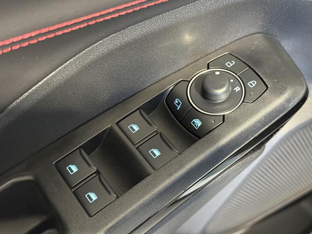 Ford Puma ST-Line Frozen Wei&szlig;