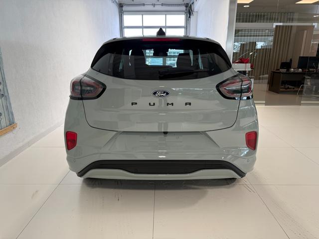 Ford Puma ST-Line Cactus Grau