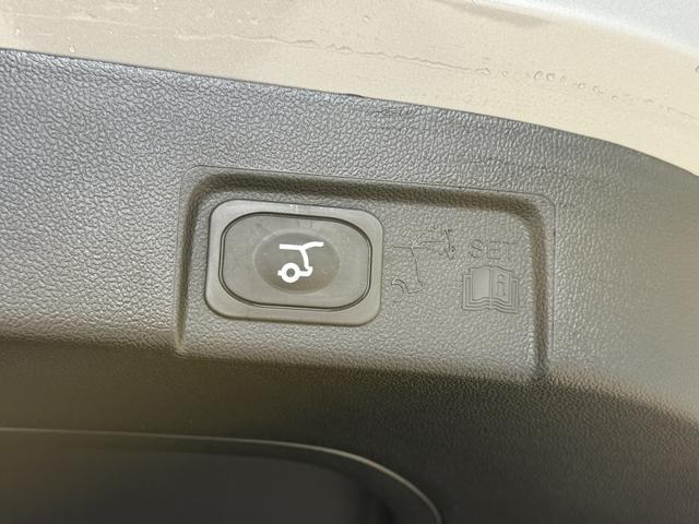 Ford Puma ST-Line Solar Silber