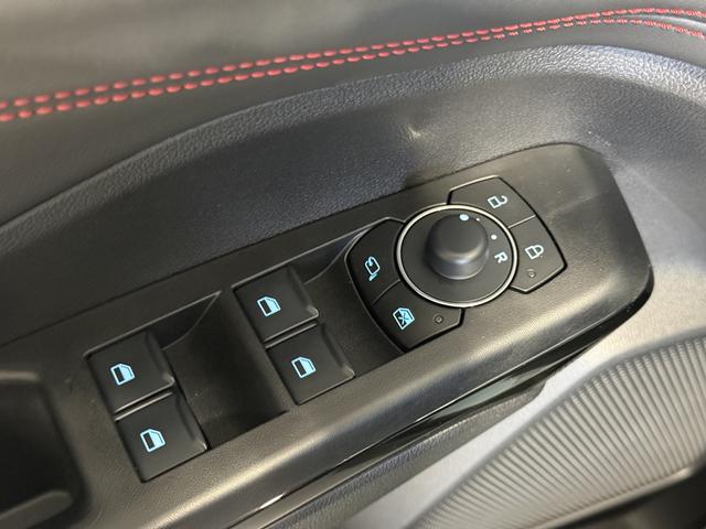 Ford Puma ST-Line Agate Schwarz