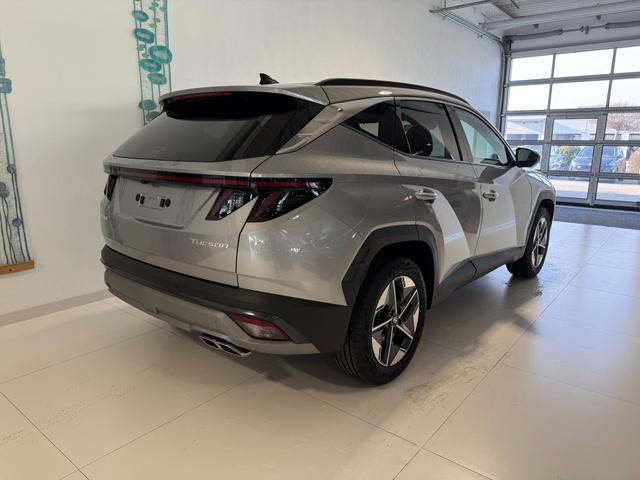 Hyundai Tucson GO Shimmering Silver