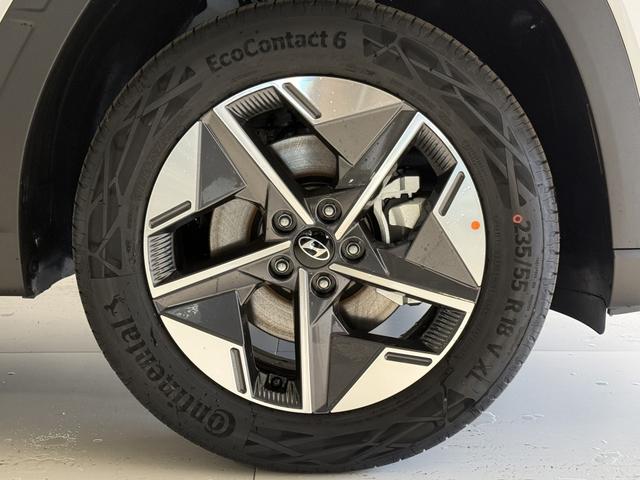 Hyundai Tucson GO Shimmering Silver