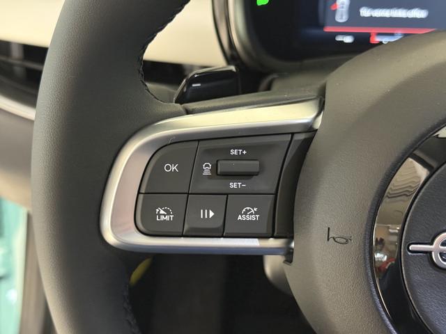 Fiat 600 La Prima Aqua Blau Bicolore