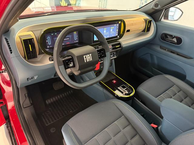 Fiat Grande Panda La Prima Passione Rot