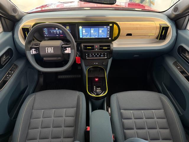 Fiat Grande Panda La Prima Passione Rot