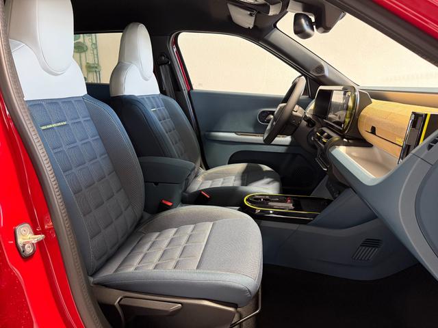 Fiat Grande Panda La Prima Passione Rot