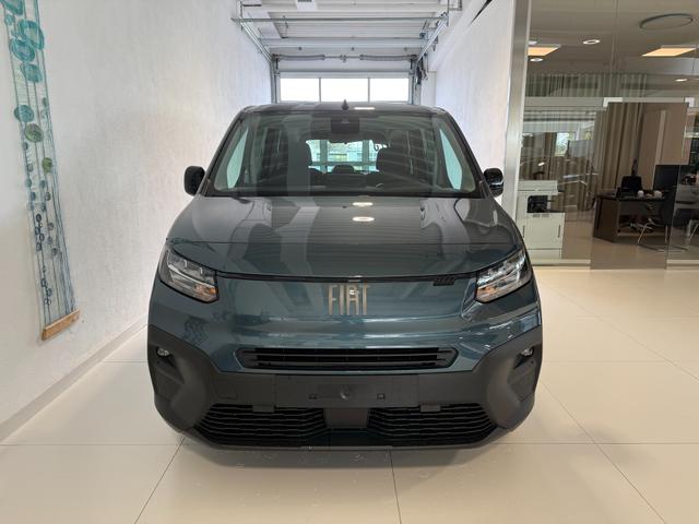 Fiat Doblo L2 Blau Metallic