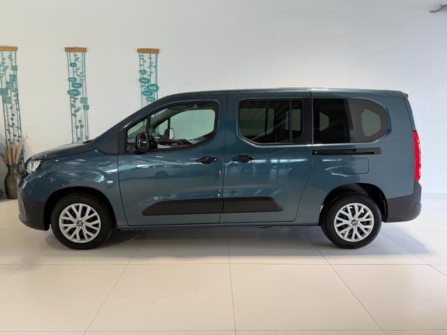 Fiat Doblo L2 Blau Metallic