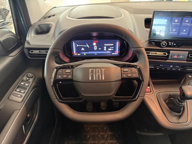 Fiat Doblo L2 Blau Metallic