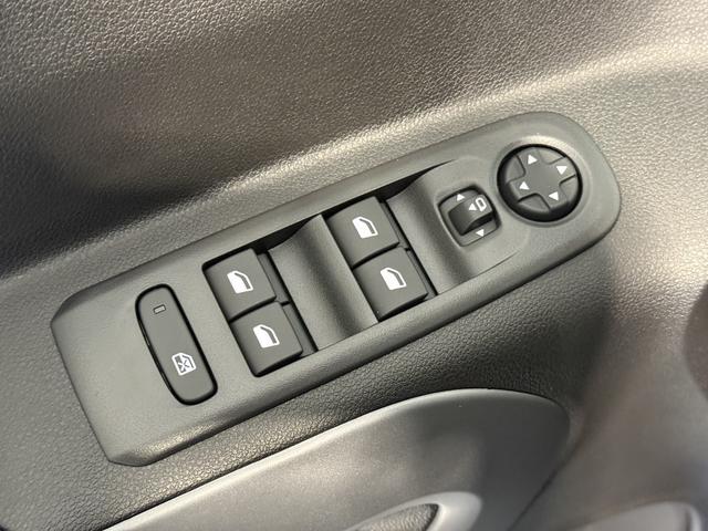 Fiat Doblo L2 Blau Metallic