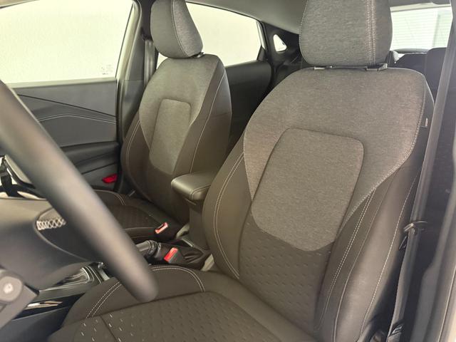 Ford Puma Titanium Frozen White