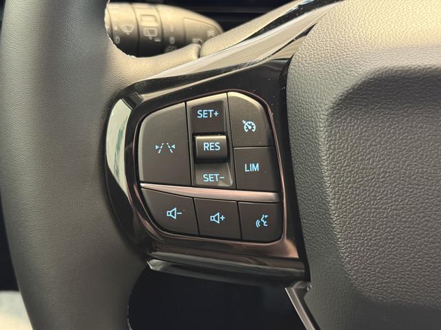 Ford Puma Titanium Frozen White