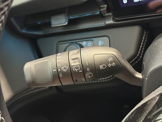 Ford Puma Titanium Frozen White