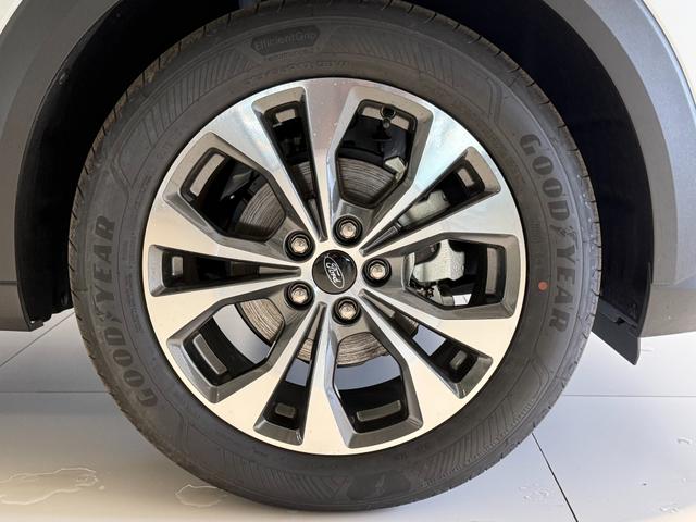 Ford Puma Titanium Frozen White