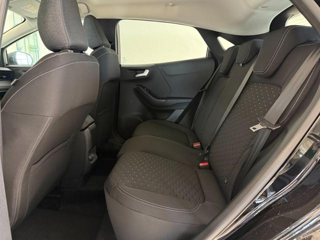 Ford Puma Titanium Agate Schwarz