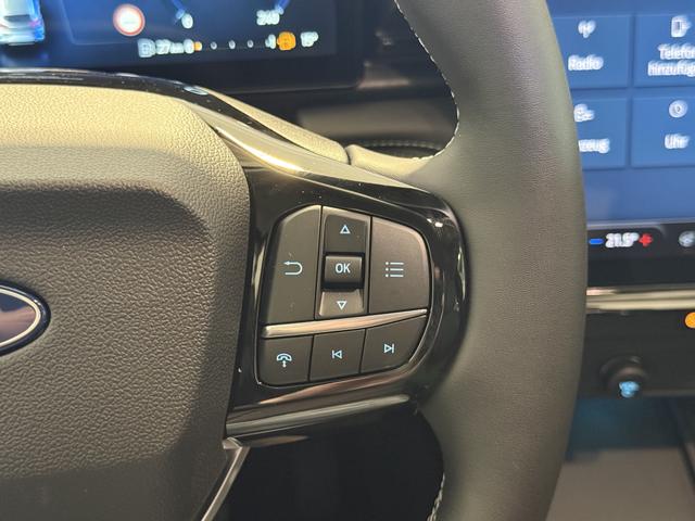 Ford Puma Titanium Agate Schwarz