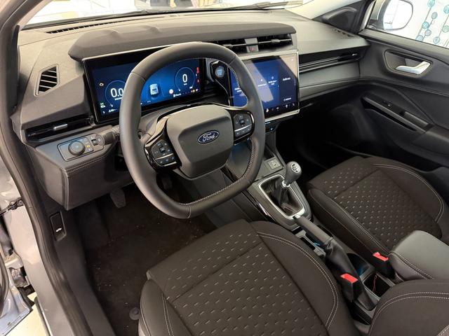 Ford Puma Titanium Solar Silber