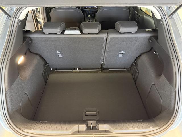 Ford Puma Titanium Solar Silber