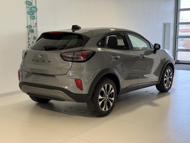 Ford Puma Titanium Solar Silber