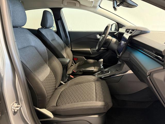 Ford Puma Titanium Solar Silber