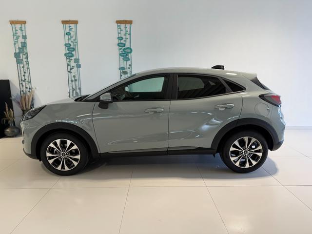 Ford Puma Titanium Cactus Grau
