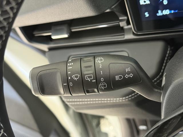 Ford Puma Titanium Cactus Grau