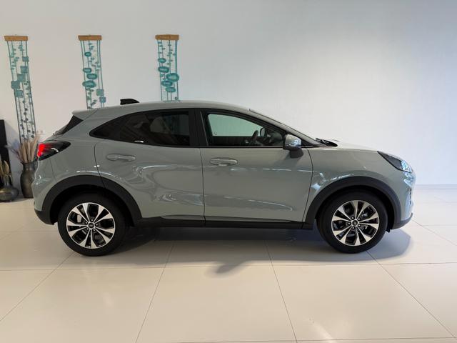 Ford Puma Titanium Cactus Grau