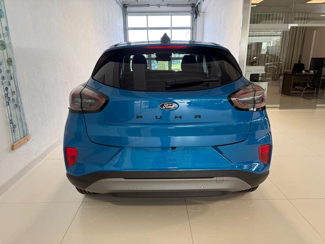 Ford Puma Titanium Digital Aqua Blau
