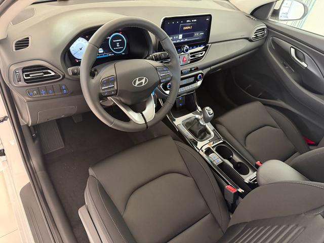 Hyundai i30 GO Serenity White