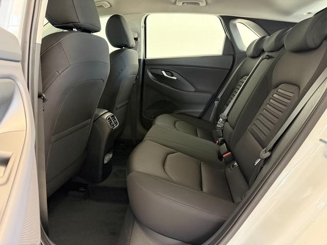 Hyundai i30 GO Serenity White