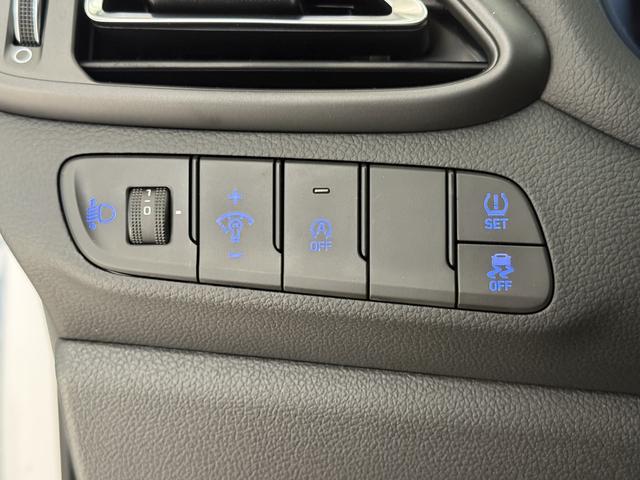 Hyundai i30 GO Serenity White