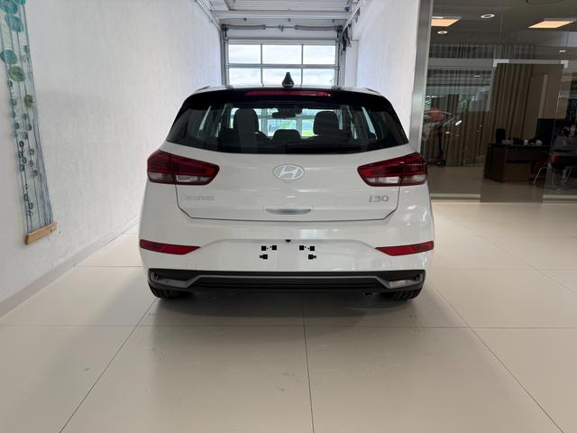 Hyundai i30 GO Serenity White