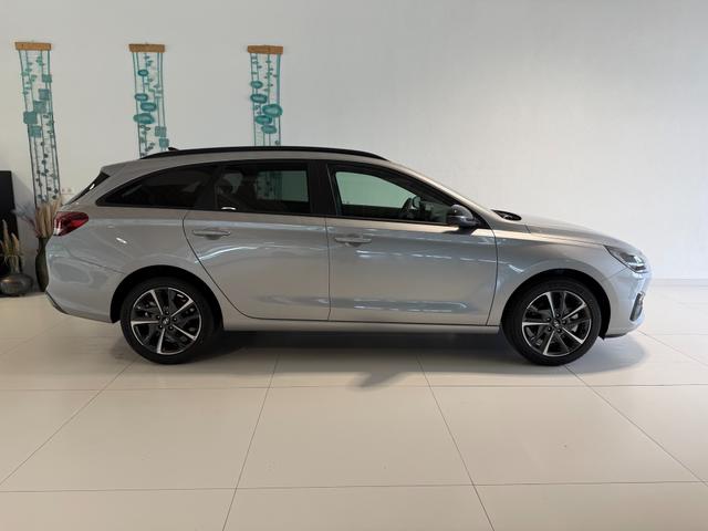 Hyundai i30 Kombi GO Plus Shimmering Silver