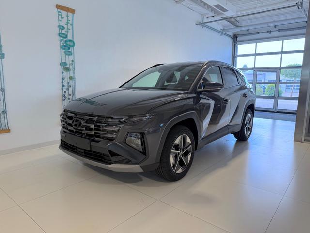 Hyundai TUCSON - GO 1.6 T-GDI Hybrid 2WD AT 176 kW (239 PS) 2-Zonen-Klimaautomatik, Sitzheizung, Lenkradheizung, Navigationssystem, DAB, Android Auto, Apple CarPlay, R&uuml;ckfahrkamera, Einparkhilfe vorne und hinten, 18 Zoll Leichtmetallfelgen, uvm.