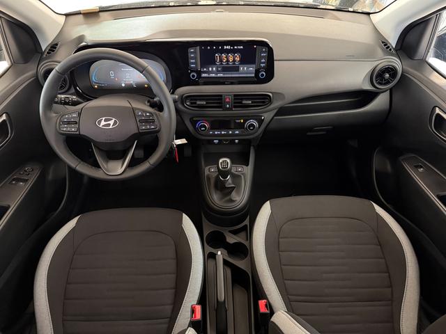 Hyundai i10 Go Plus Phantom Black