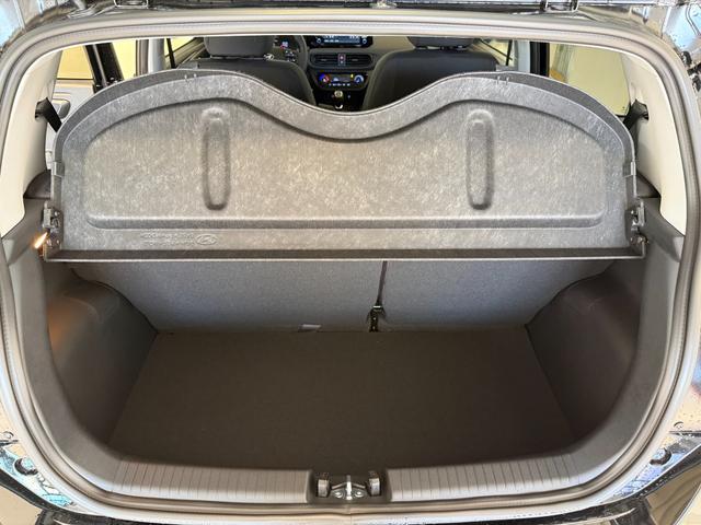 Hyundai i10 Go Plus Phantom Black