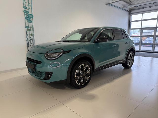 Fiat 600 - La Prima Hybrid 1.2 T3 107 kW (145 PS) DCT, Winterpaket, Dolce Vita Paket, Ledersitze Canneloni, Chrom Akzente, Klimaautomatik, Einparkhilfe hinten, LED-Scheinwerfer, Volldigitales Kombiinstrument, Fernlichtassistent, uvm.
