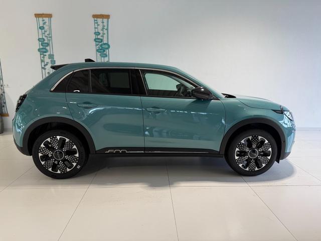 Fiat 600 Aqua Blau Vorlauf, Beispielbilder, ggf. teilweise mit Sonderausstattung