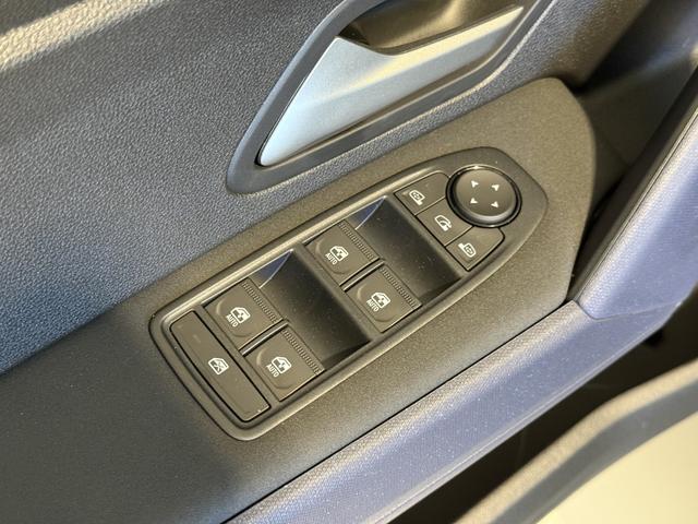 Dacia Bigster Zeder Gruen