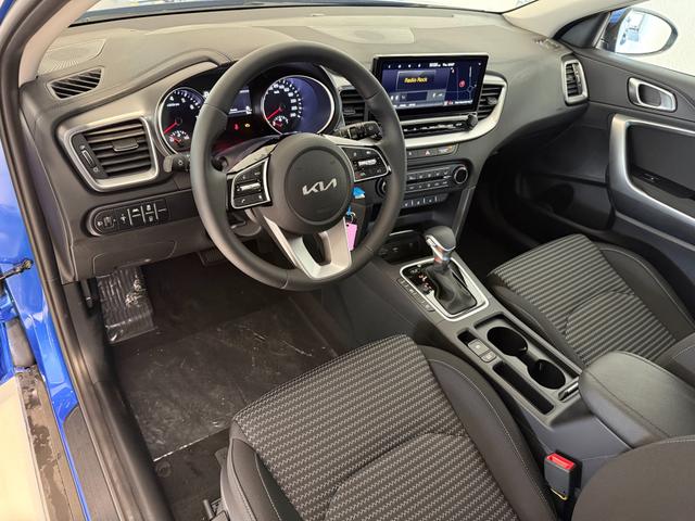 Kia XCEED Blue Flame