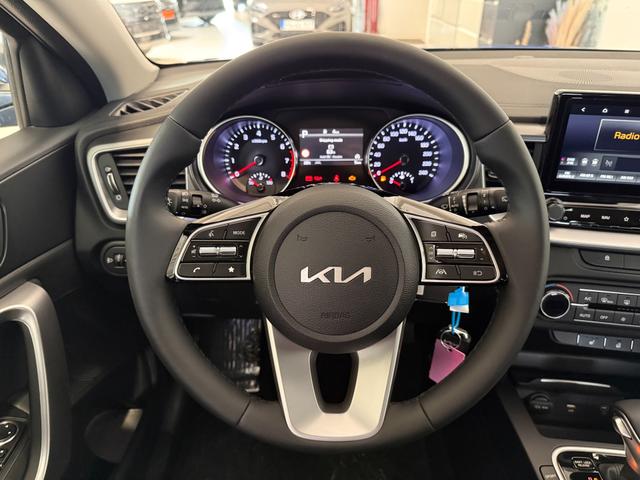 Kia XCEED Blue Flame